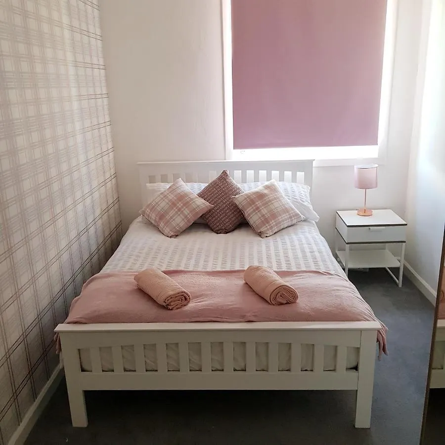 Bespoke Tours Scotland Accommodation @ Morrison Street Edinburgh Apartment