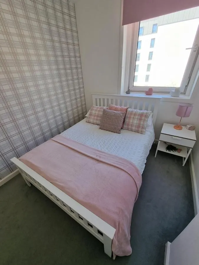 Bespoke Tours Scotland Accommodation @ Morrison Street Edinburgh Apartment