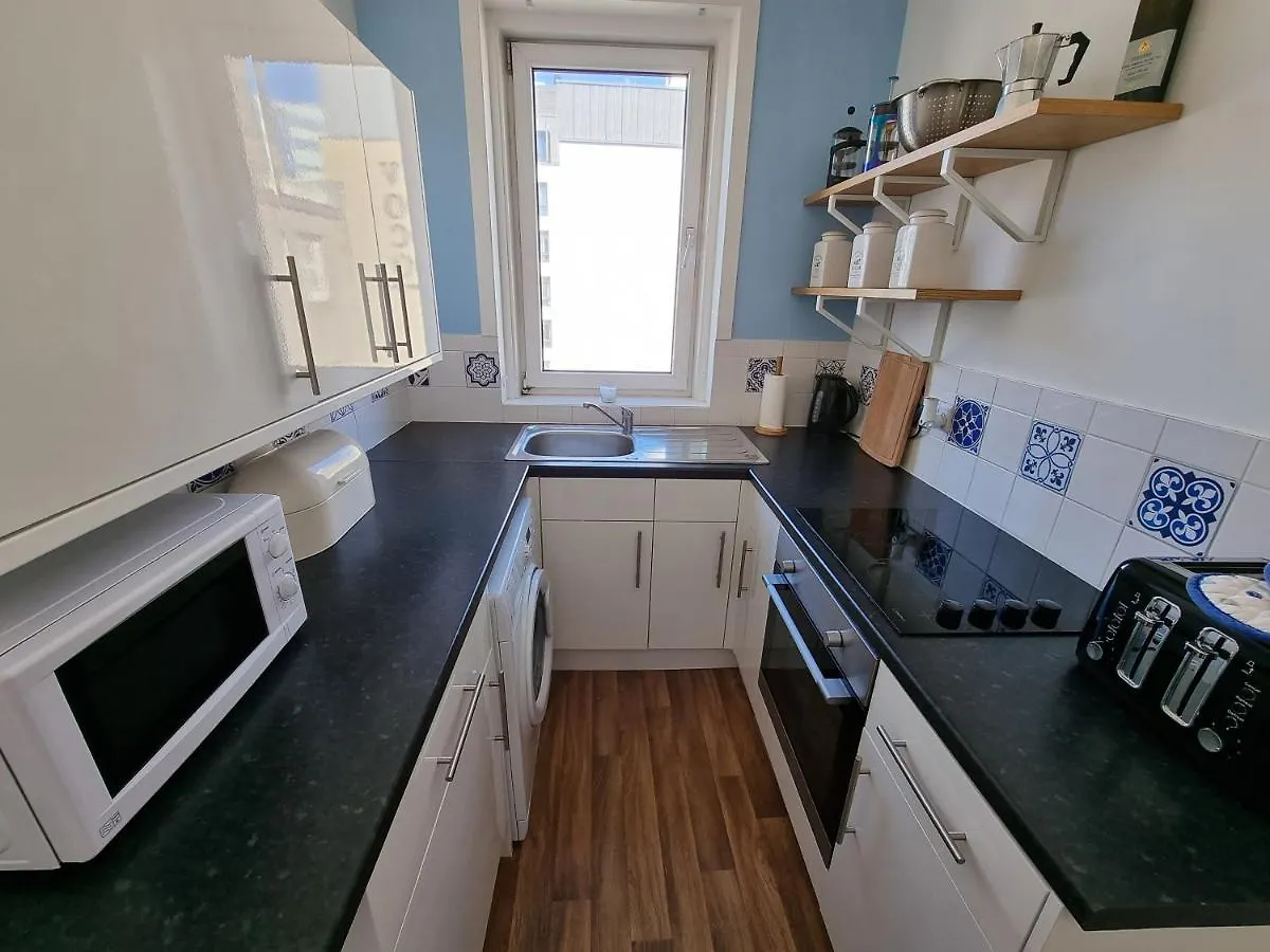 Bespoke Tours Scotland Accommodation @ Morrison Street Edinburgh